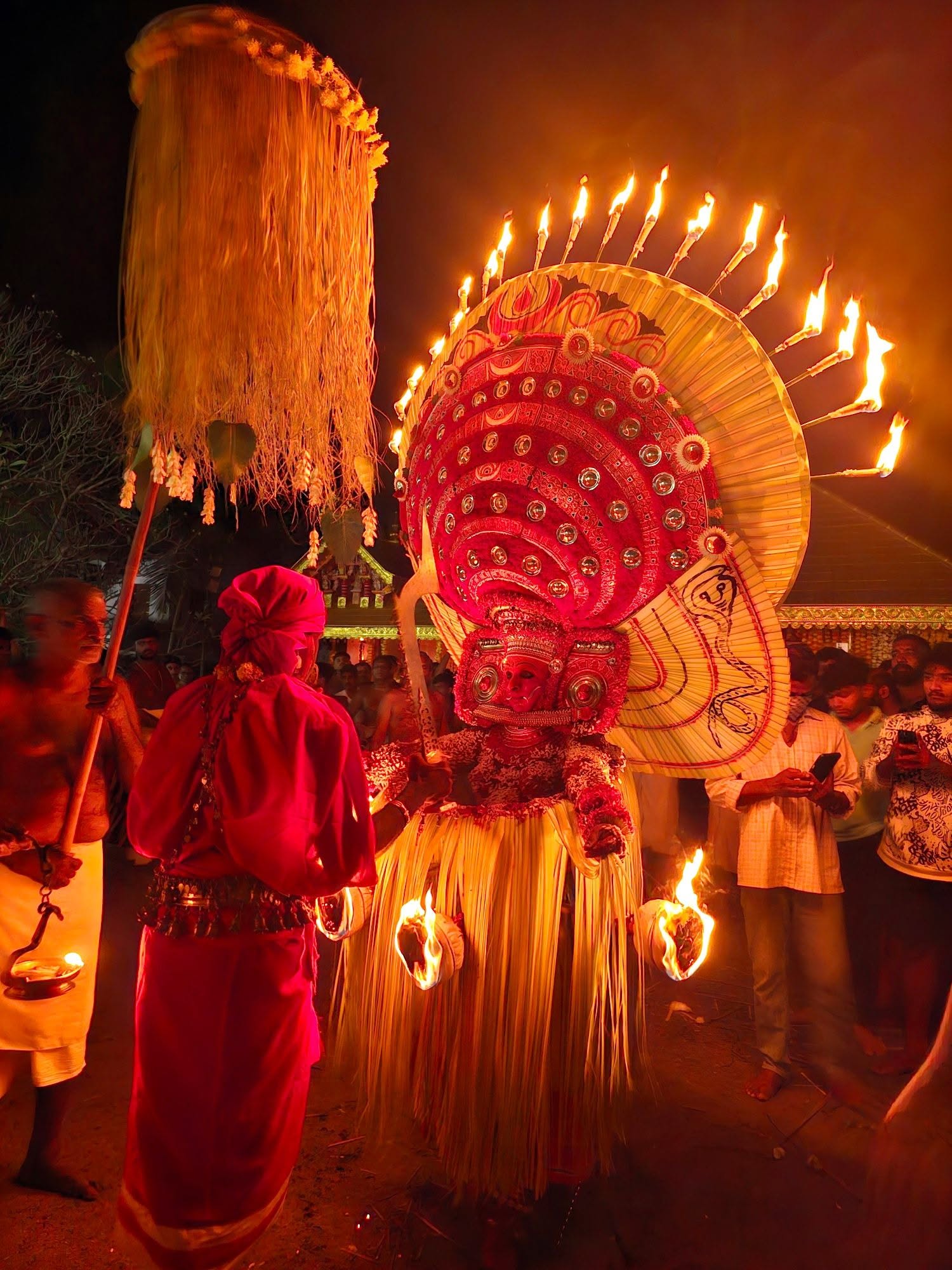 Puthiya Bhagavathy Theyyam
