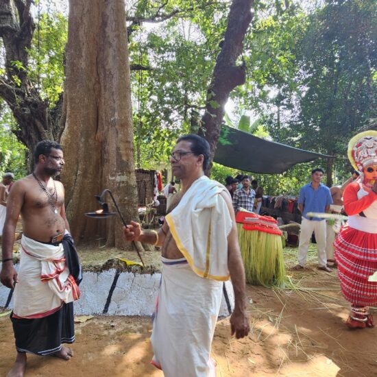 madayil chamundi theyyam